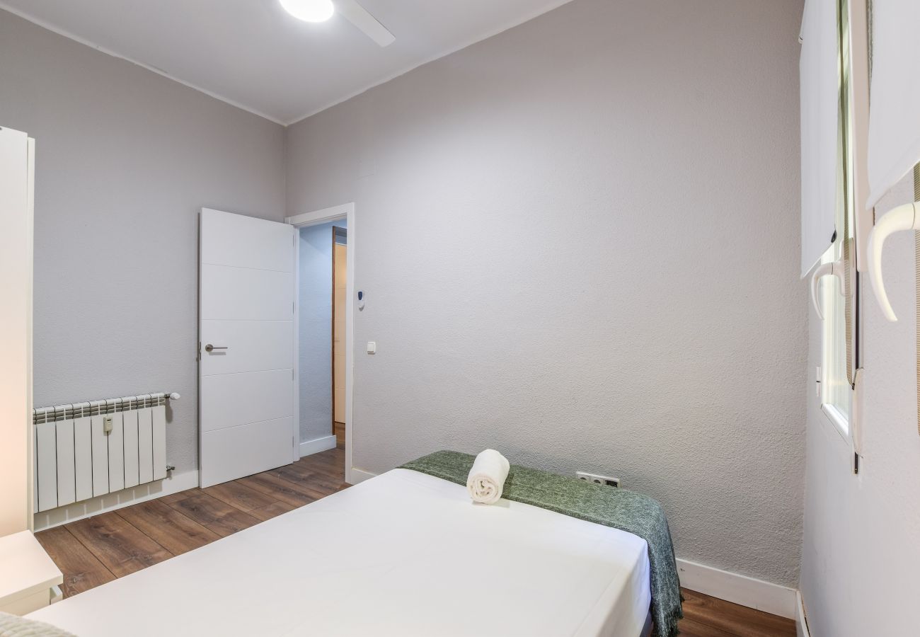 Apartment Center Madrid — Everything at your fingertips