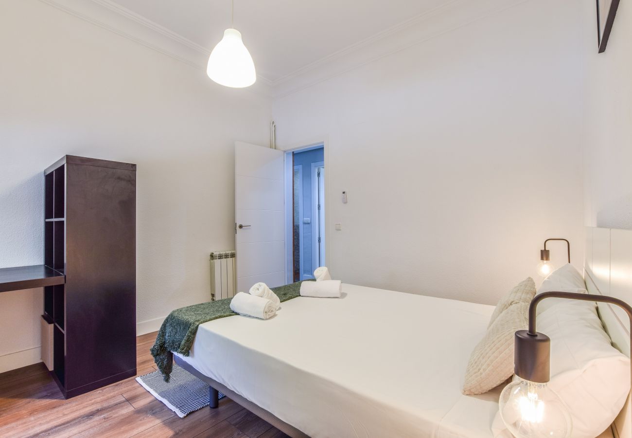 Apartment Center Madrid — Everything at your fingertips