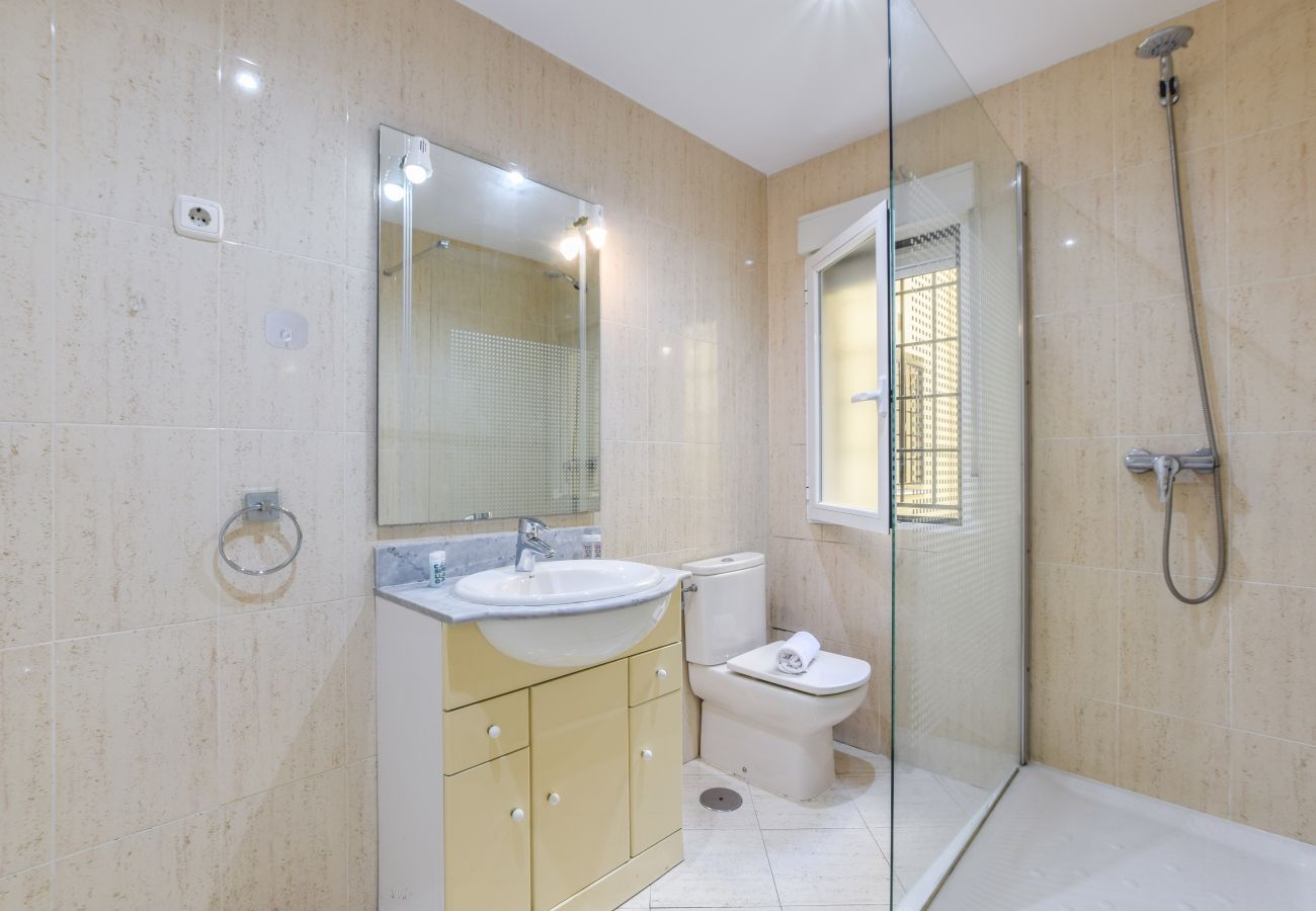 Apartment Center Madrid — Everything at your fingertips