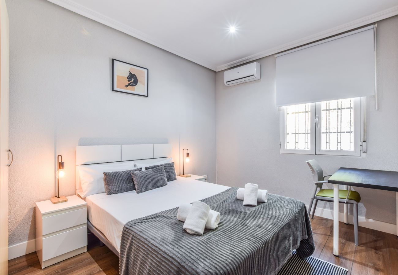 Apartment Center Madrid — Everything at your fingertips