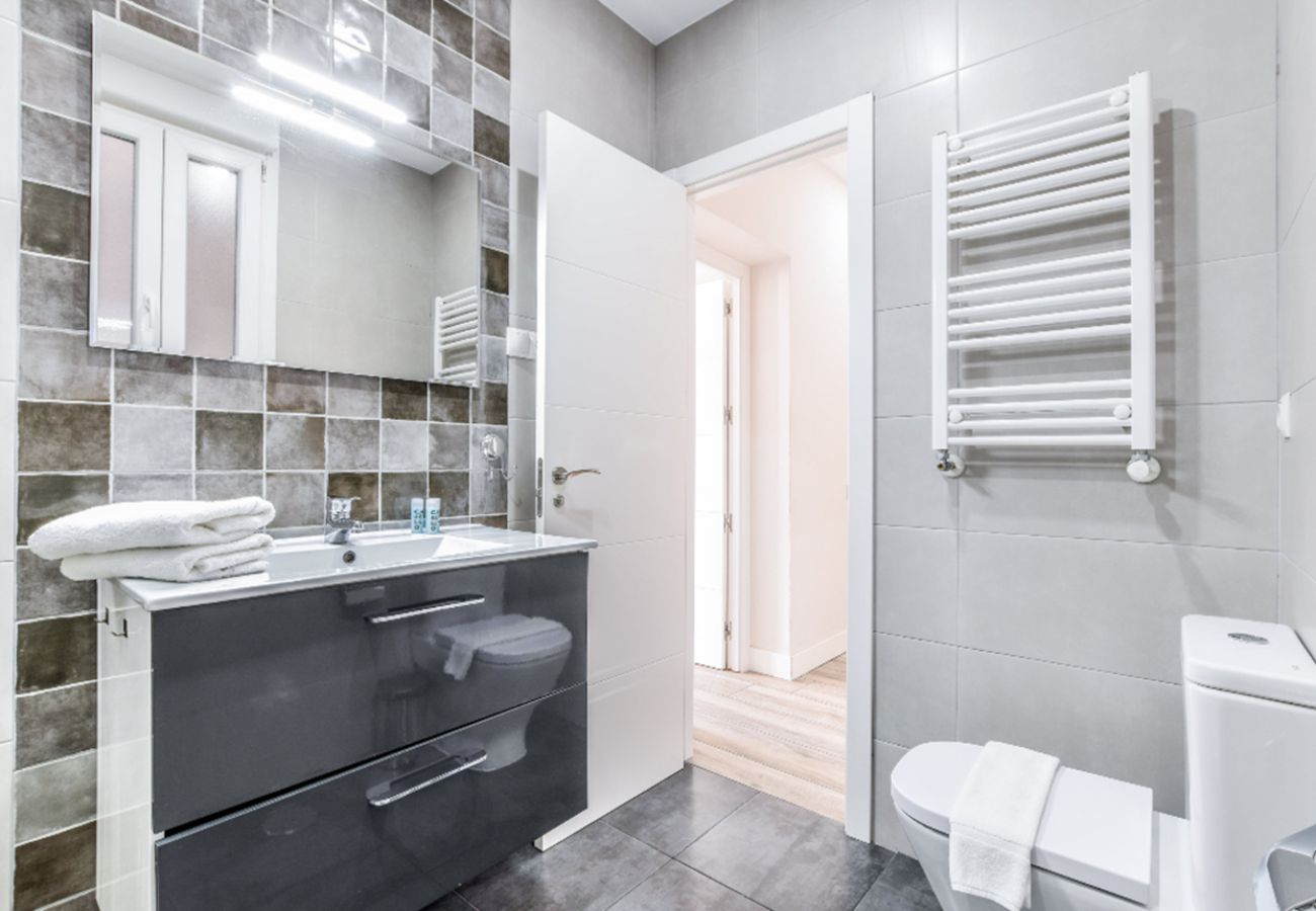 Apartment next to Retiro — Perfect location