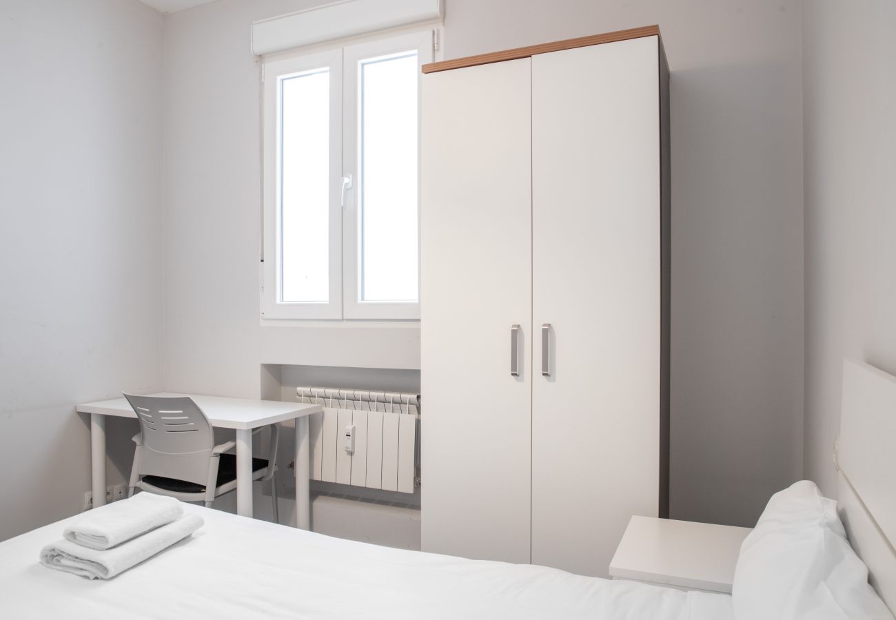 Retiro VI Apartment — Spacious home in Madrid