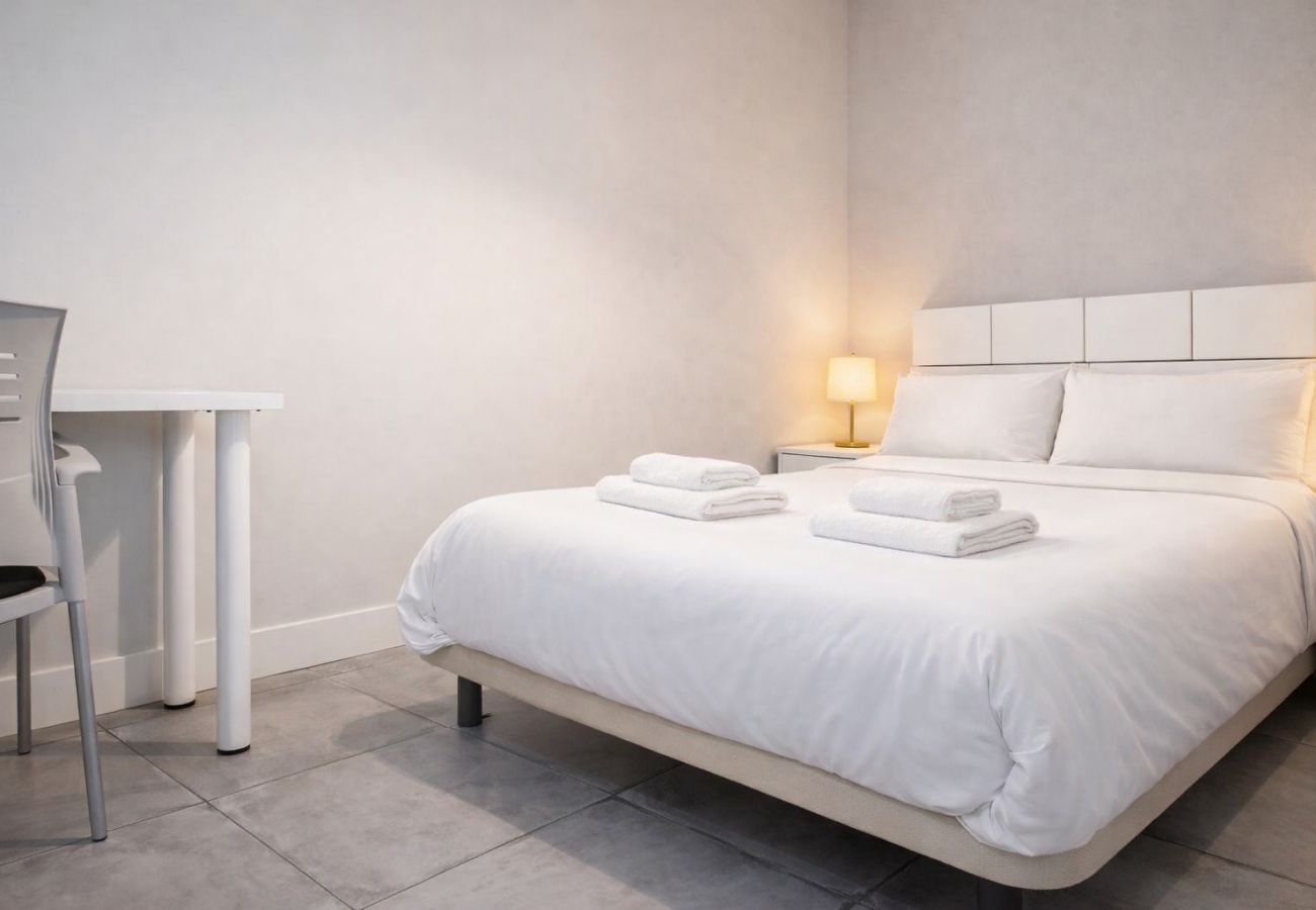 Apartamento Retiro VI — Espacioso hogar en Madrid