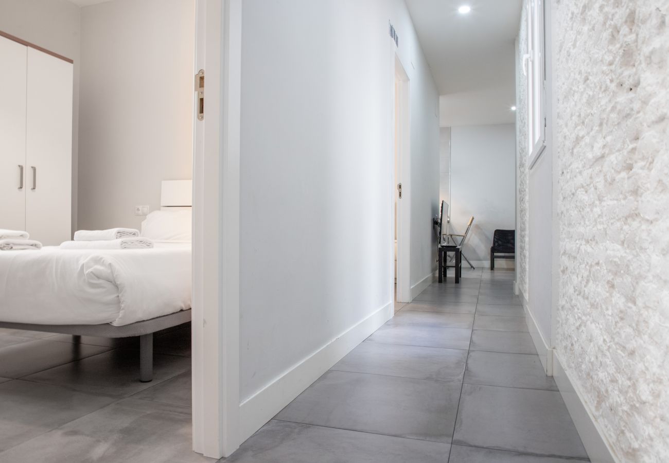 Retiro VI Apartment — Spacious home in Madrid