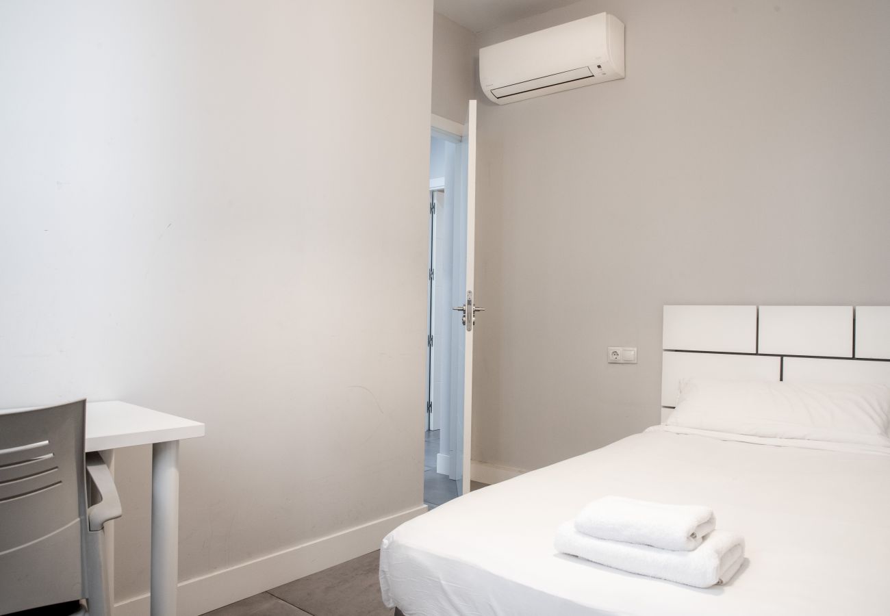Retiro VI Apartment — Spacious home in Madrid