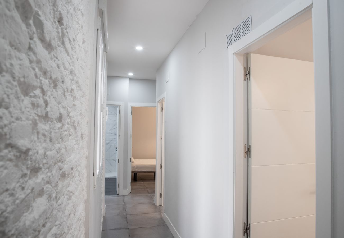 Retiro VI Apartment — Spacious home in Madrid