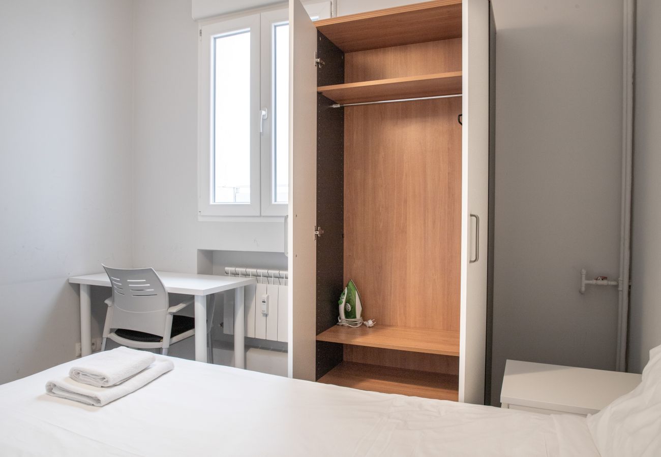 Retiro VI Apartment — Spacious home in Madrid