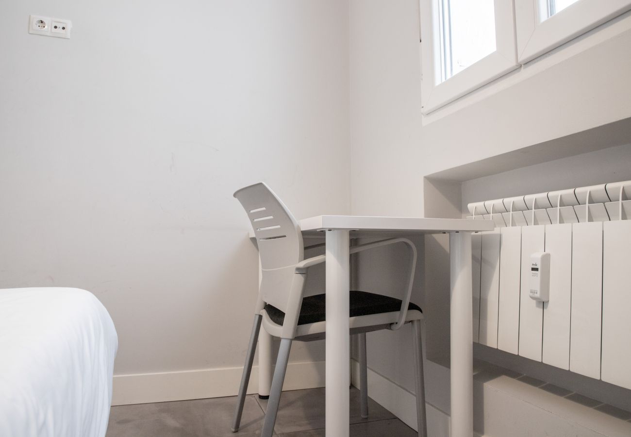 Retiro VI Apartment — Spacious home in Madrid