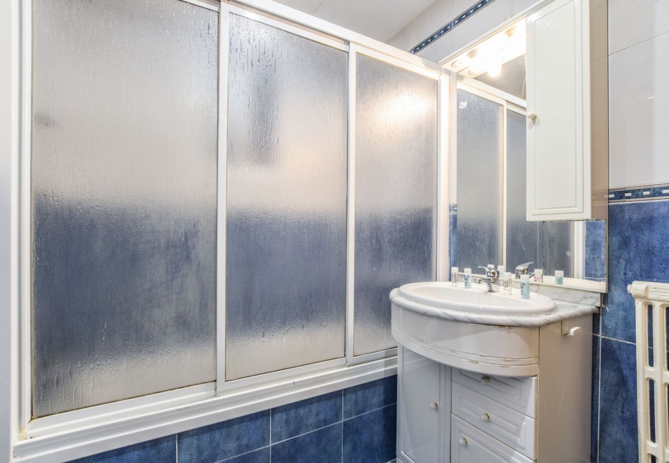 Retiro VIII Apartment — Elegant and spacious
