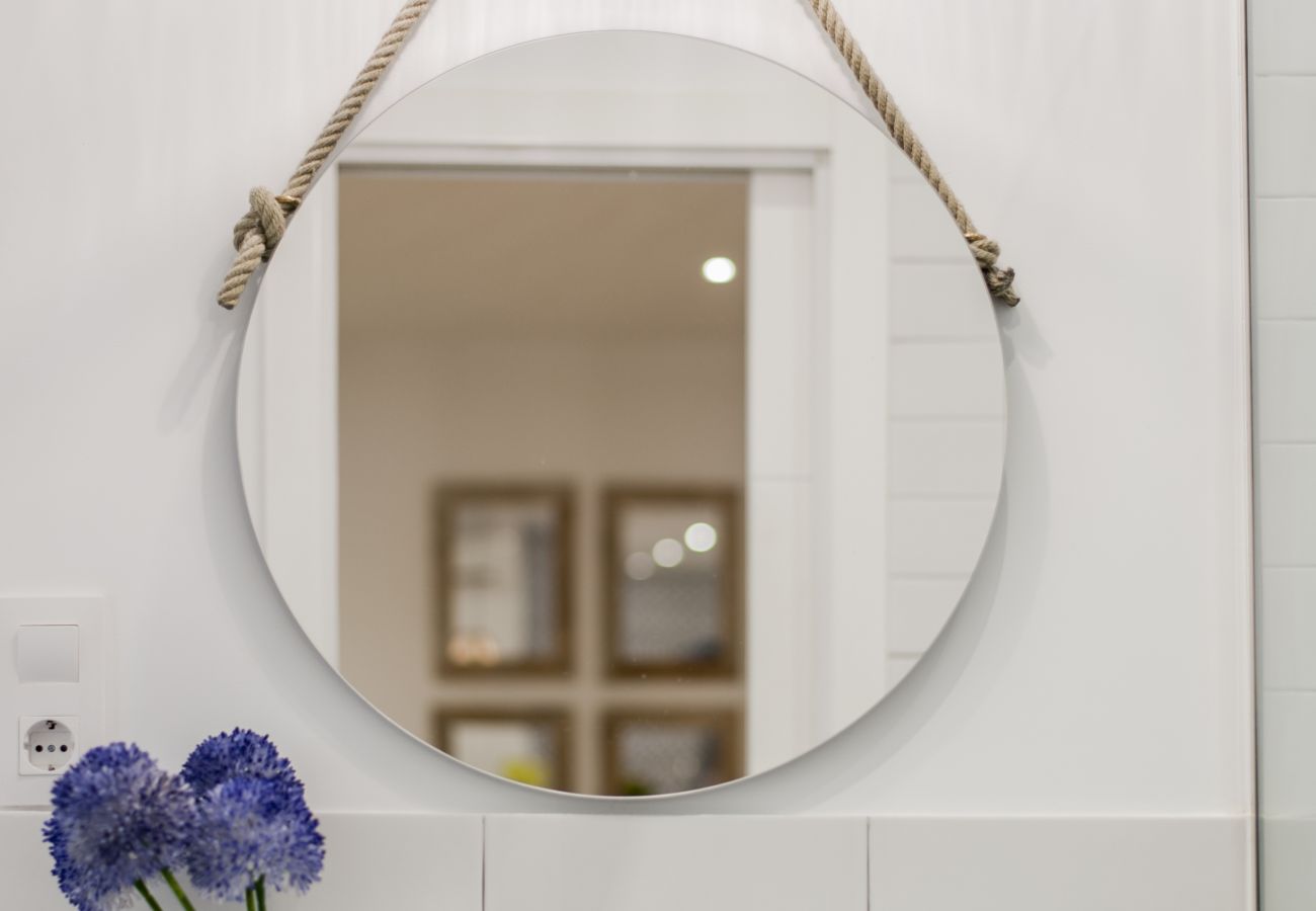 Sol VI Apartment — Steps from Puerta del Sol