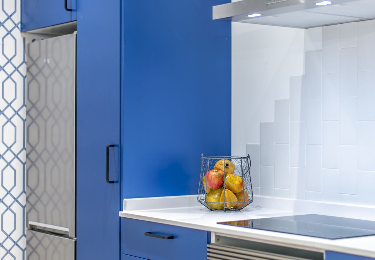 Sol VI Apartment — Steps from Puerta del Sol